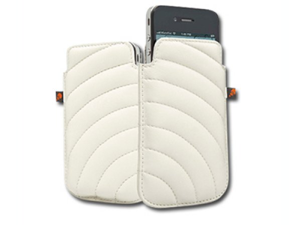 Чехол CYGNETT iPhone 4/4S White