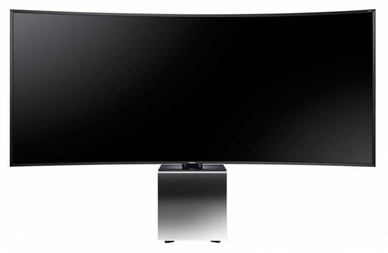 Телевизор SAMSUNG UE-82S9WATXRU