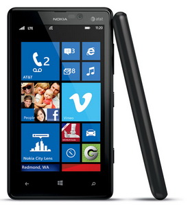 Смартфон  NOKIA  820 Lumia Black