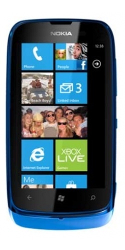 Смартфон  NOKIA  610 Lumia Cyan