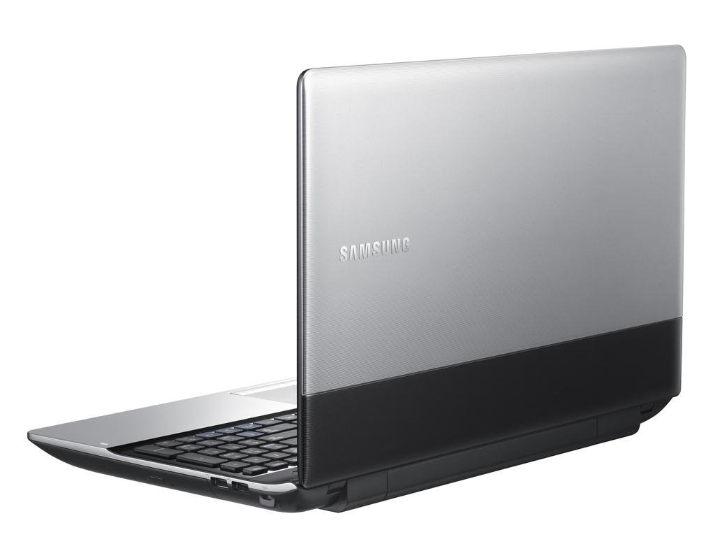 Ноутбук  SAMSUNG  300E7A A01