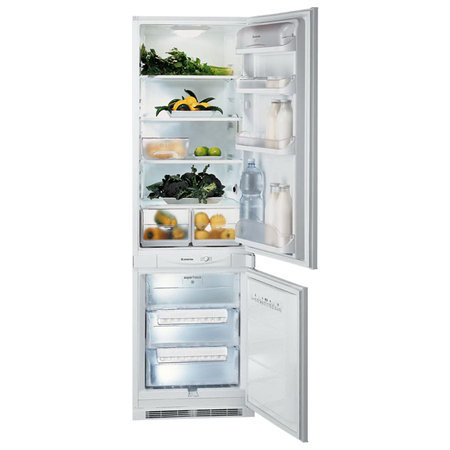 Холодильник встраиваемый Hotpoint ARISTON BCB 172137