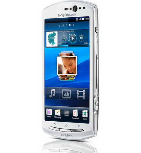 Смартфон  SONY-ERICSSON  MT 11i Xperia Neo V white