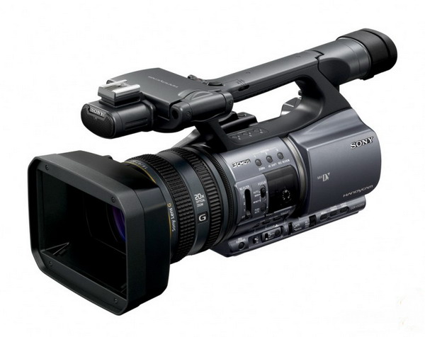 Видеокамера  SONY  DCR-VX 2200E