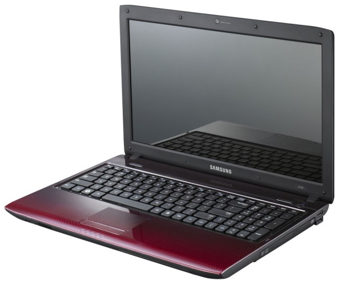 Ноутбук  SAMSUNG  R730 (JT05)