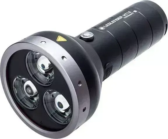Фонарь  Led Lenser MT18 черный