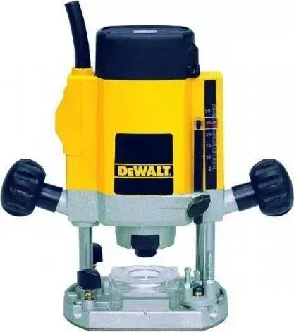 Фрезер DEWALT DeWALT DW615
