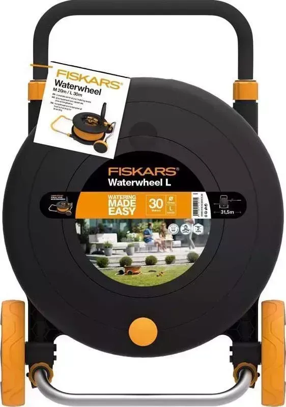 Шланг  Fiskars с набором аксессуаров 1023644
