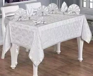 Скатерть Do and Co Kelebek 160х220 +6 салфеток с кольцами (9162 белый)
