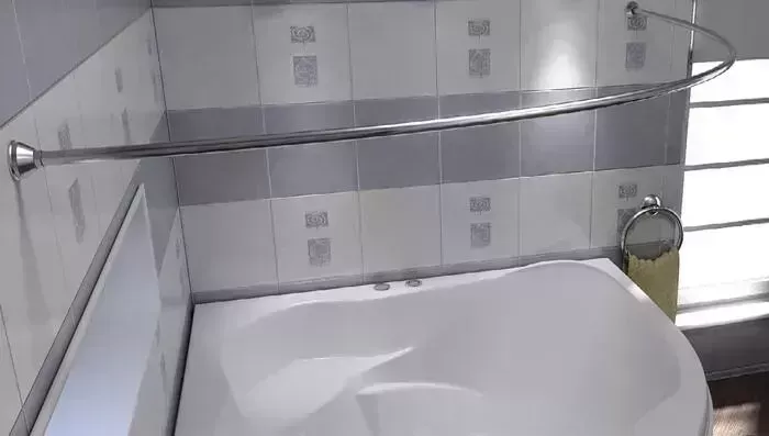 Карниз для ванны BAS Дрова Мега 160х160 дуга (КЗ00004)