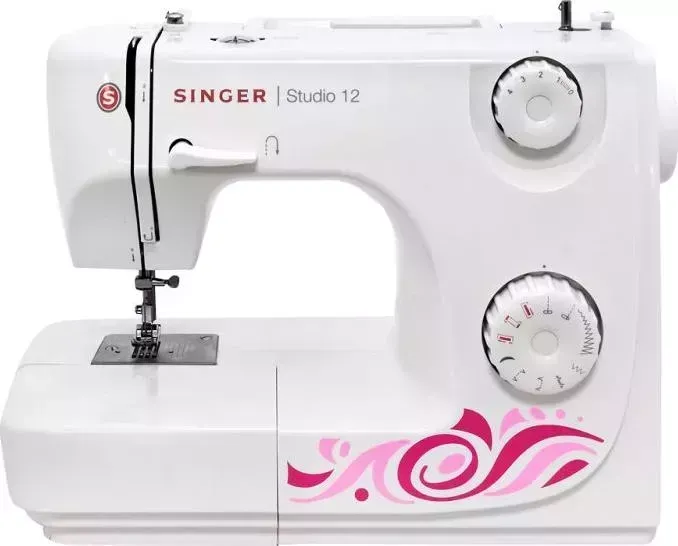 Швейная машина SINGER Studio 12 белый