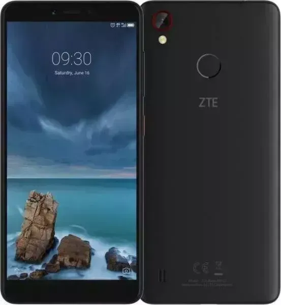 Смартфон ZTE Blade A7 черный