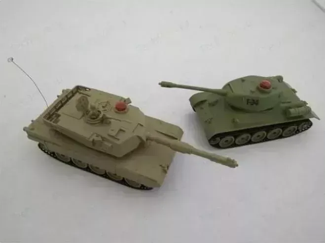 Радиоуправляемый танк Zegan овый бой ИК M1A2 PK/Russia T-34