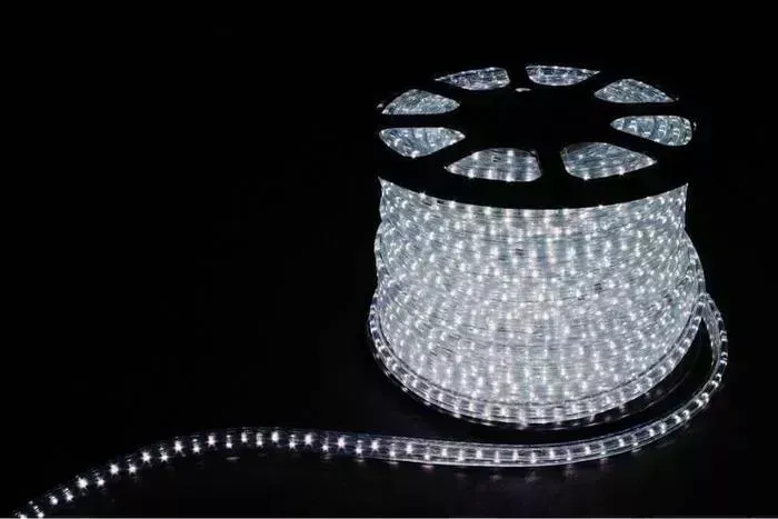 Дюралайт FERON Светодиодный 2,88W/m 72LED/m LEDF3W 3х жильный белый 50M 26070