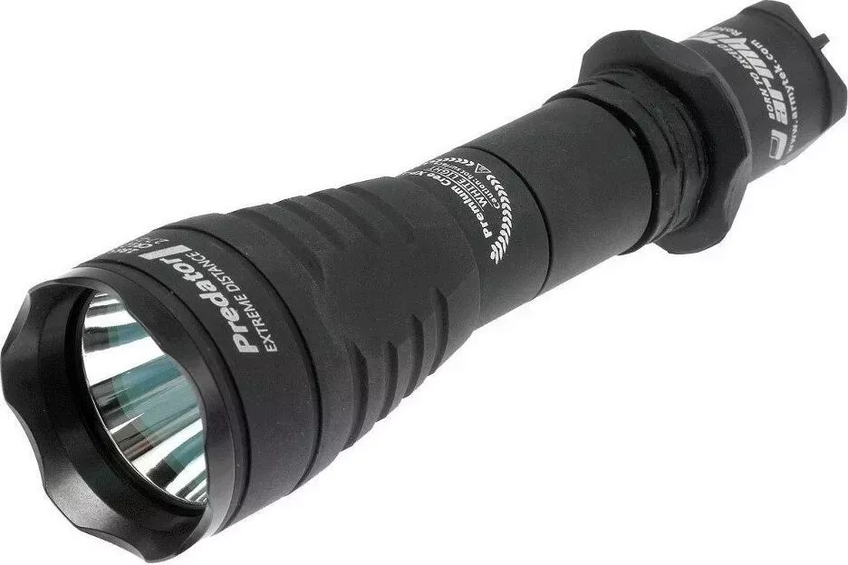 Фонарь ручной Armytek Predator XP-L HI черный/белый (F01603BC)