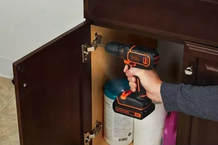 Дрель аккумуляторная BLACK&DECKER BDCDC18K