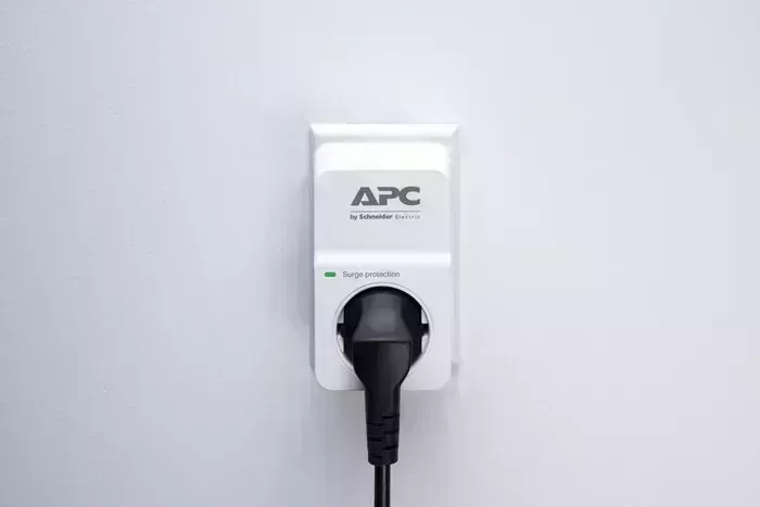 Сетевой фильтр APC PM1W-RS