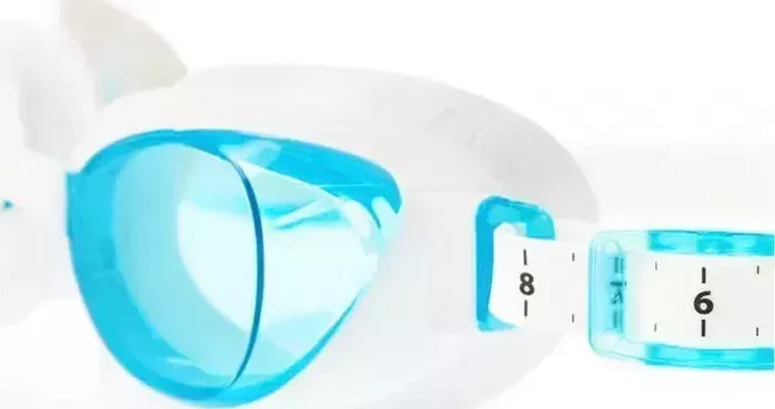 Очки для плавания Speedo Aquapure арт. 8-090044284, голубые линзы, белая оправа