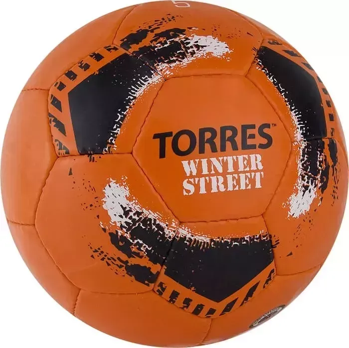Мяч футбольный TORRES Winter Street арт. F020285, р.5, 32 пан, рез, 4 подкл. слоя, руч. сшив,оранж-чер