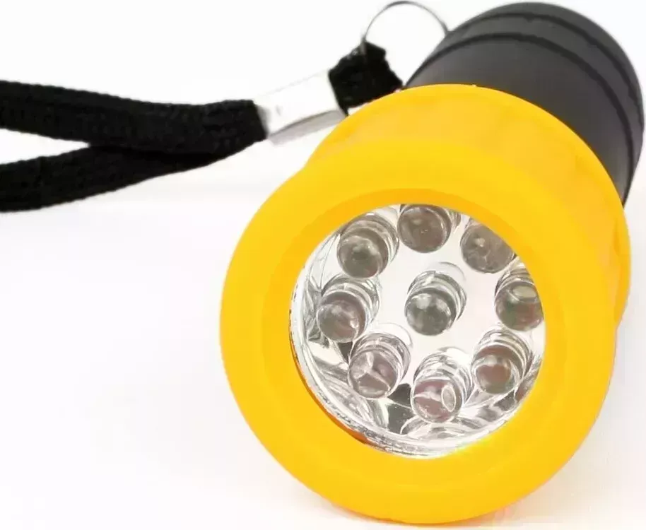 Фонарь портативный Ultraflash LED15001-B желтый/черный