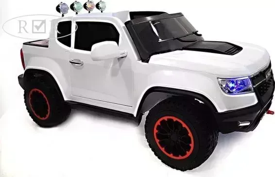 Электромобиль RIVERTOYS CHEVROLET X111XX белый