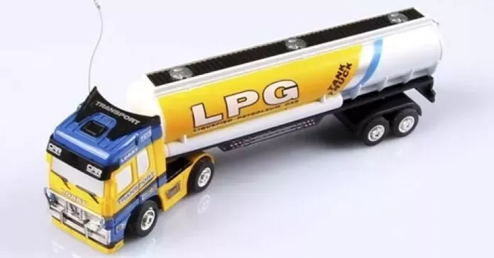 Радиоуправляемый грузовик Rui Feng Fuel Tank масштаб 1:96 - 2011A1-4-1