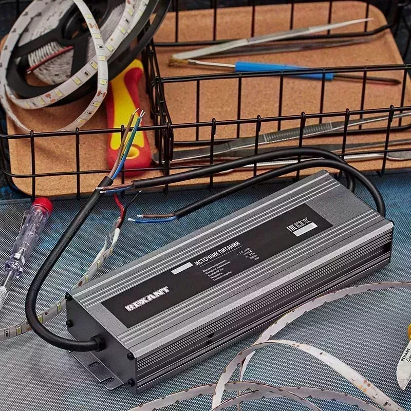 Блок питания REXANT (201-200-2) Источник тонкий 175-240 V AC/24 V DC 8,33 А 200 W с проводами, влагозащищенный (IP67)