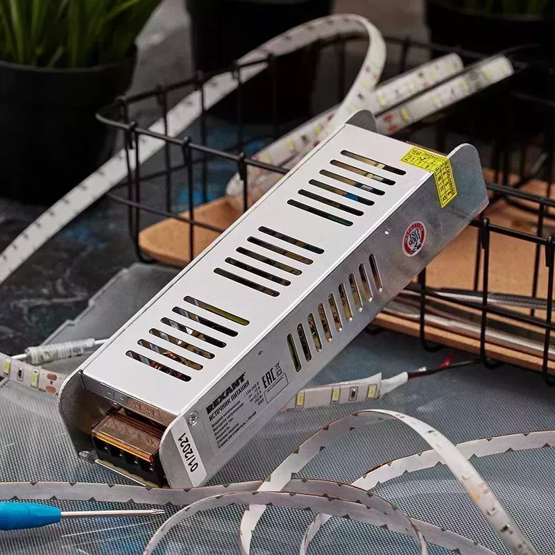 Блок питания REXANT (200-150-4) Источник компактный 12 V 12,5 A 150 W с разъемами под винт, без влагозащиты (IP23)