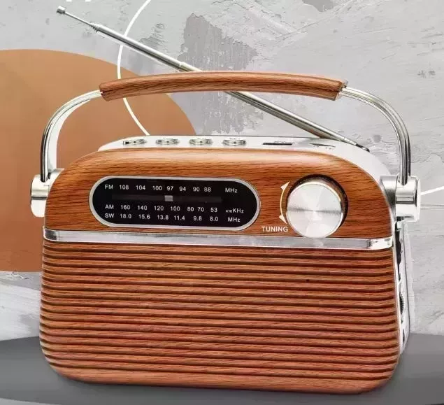 Радиоприемник MIRU SR-1007 Retro