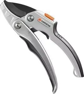 Секатор GARDENA с храповым механизмом SmartCut (08798-20.000.00)