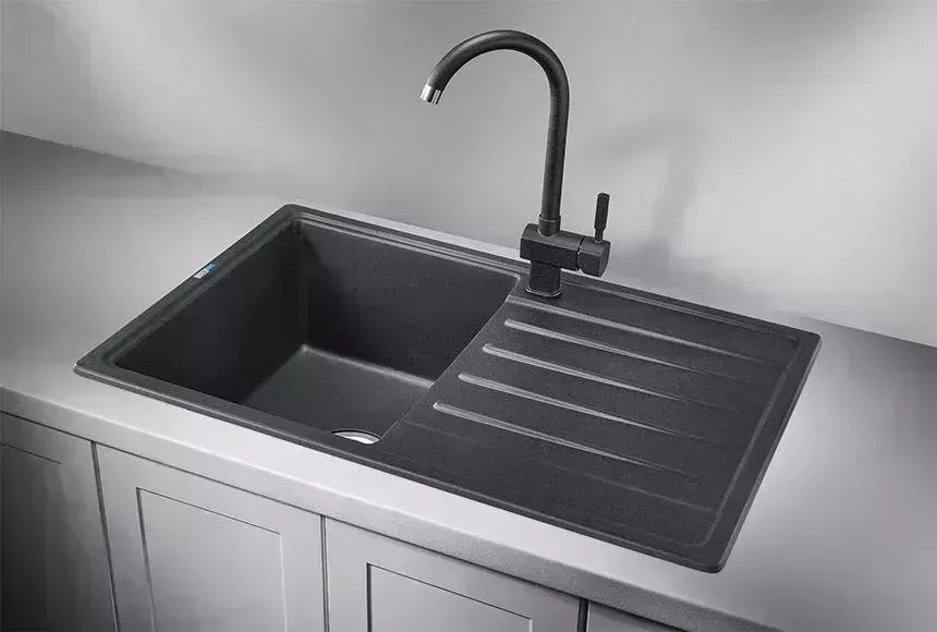 Мойка кухонная GRANULA ST-7602 оборачиваемая ЧЁРНЫЙ СтандАРТ кварц
