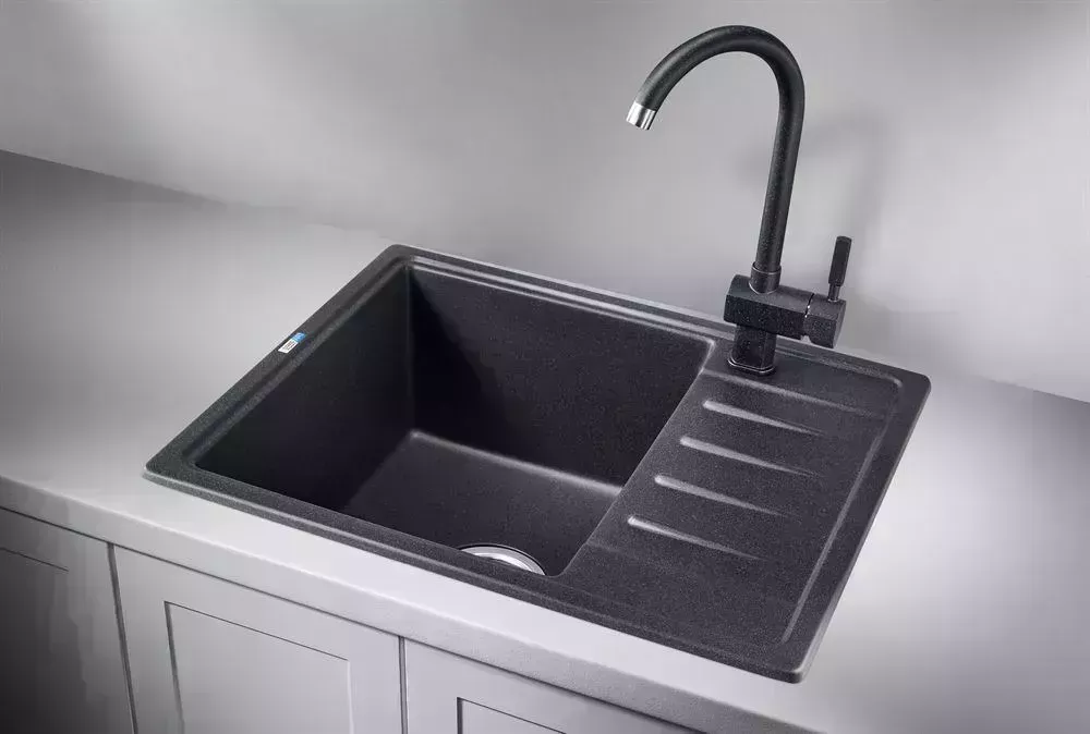 Мойка кухонная GRANULA ST-5803 оборачиваемая ЧЁРНЫЙ СтандАРТ кварц