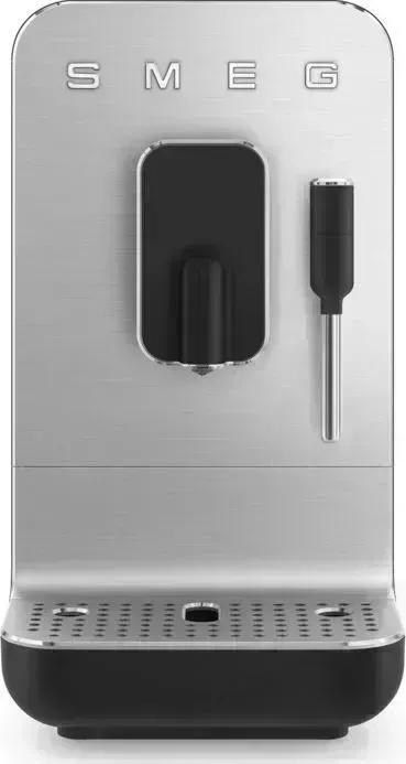Кофемашина Smeg BCC02BLMEU