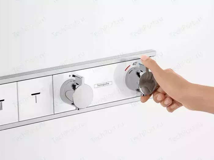 Термостат для ванны Hansgrohe RainSelect на четыре выхода, с механизмом, белый/хром (15357400, 15312180)