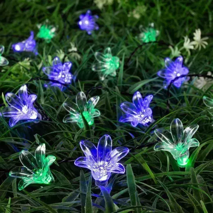 Гирлянда LUAZON LIGHTING Нить 4.5 м с насадками Цветы, IP44, тёмная нить, 30 LED, свечение синее/зелёное, 2 режима, солн на ечной батарее м с 30 2 ечная батарея 6253349