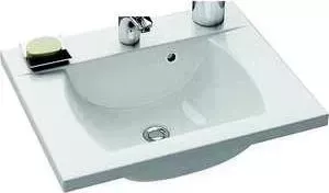 Раковина мебельная RAVAK classic 700 белая с отверстиями (XJD01170000)