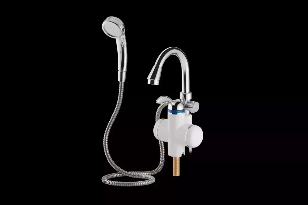 Водонагреватель Unipump BEF-001-03 с душевой лейкой кран проточный с