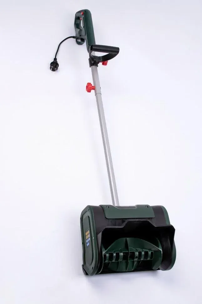 Снегоуборщик FAVOURITE (электролопата) SP 1500/30T, 1500 Вт, 3500 об/мин, 29/15 см электрический SP