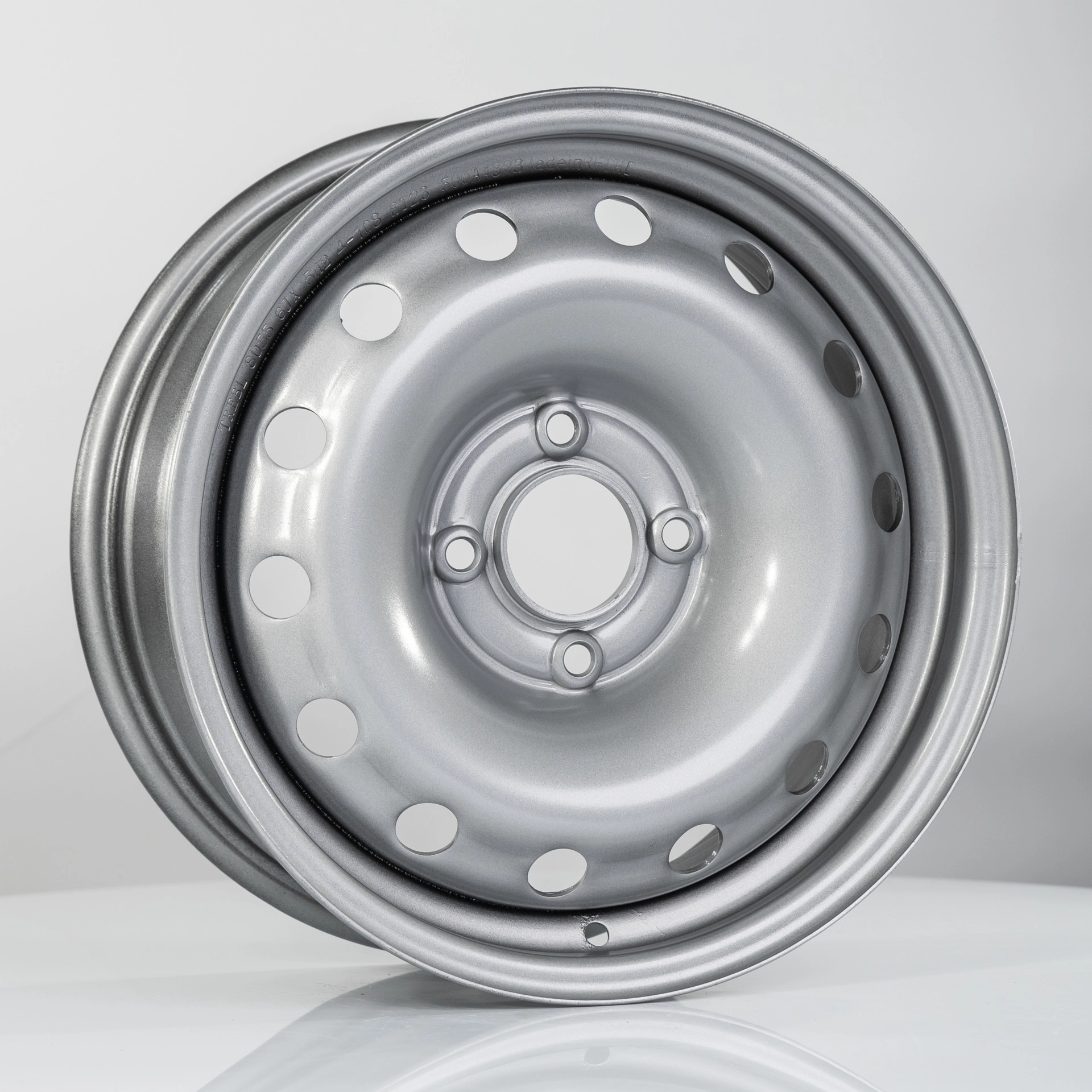 Диск автомобильный TREBL 8055 (коробка) 6x15/4x108 ET23 D65.1 Silver