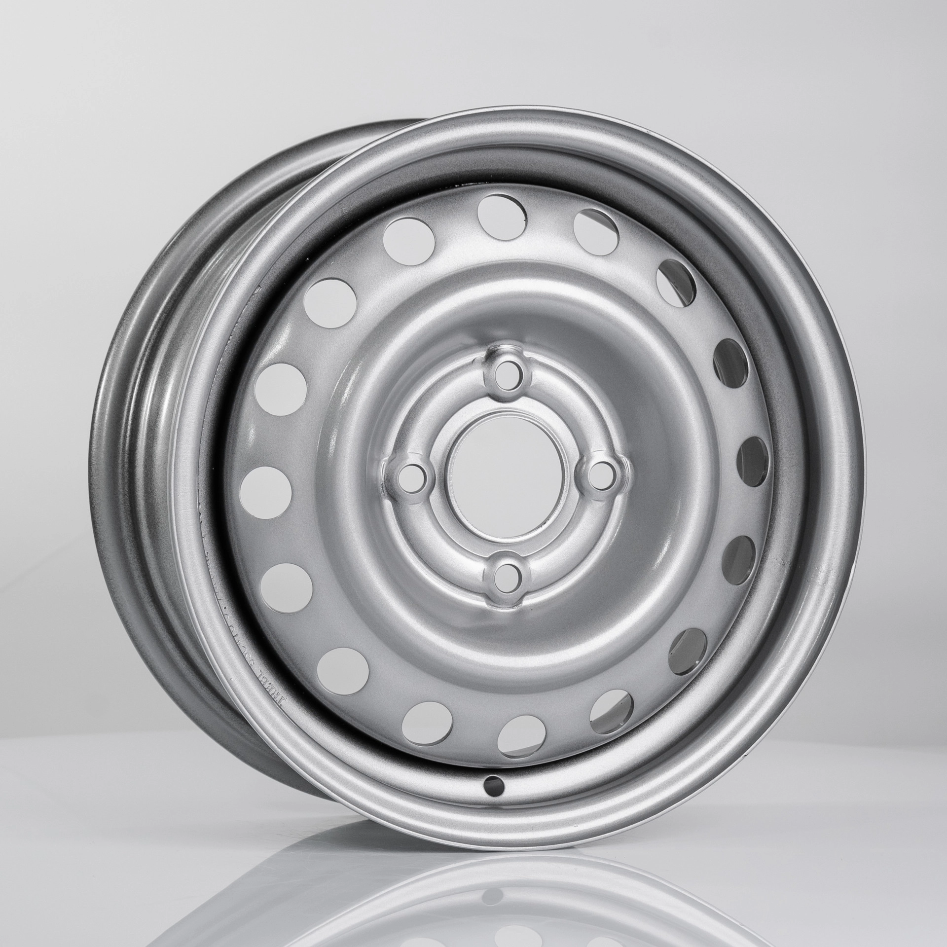 Диск автомобильный TREBL 53C47G_P (палета) 5.5x14/4x108 ET47 D63.3 Silver