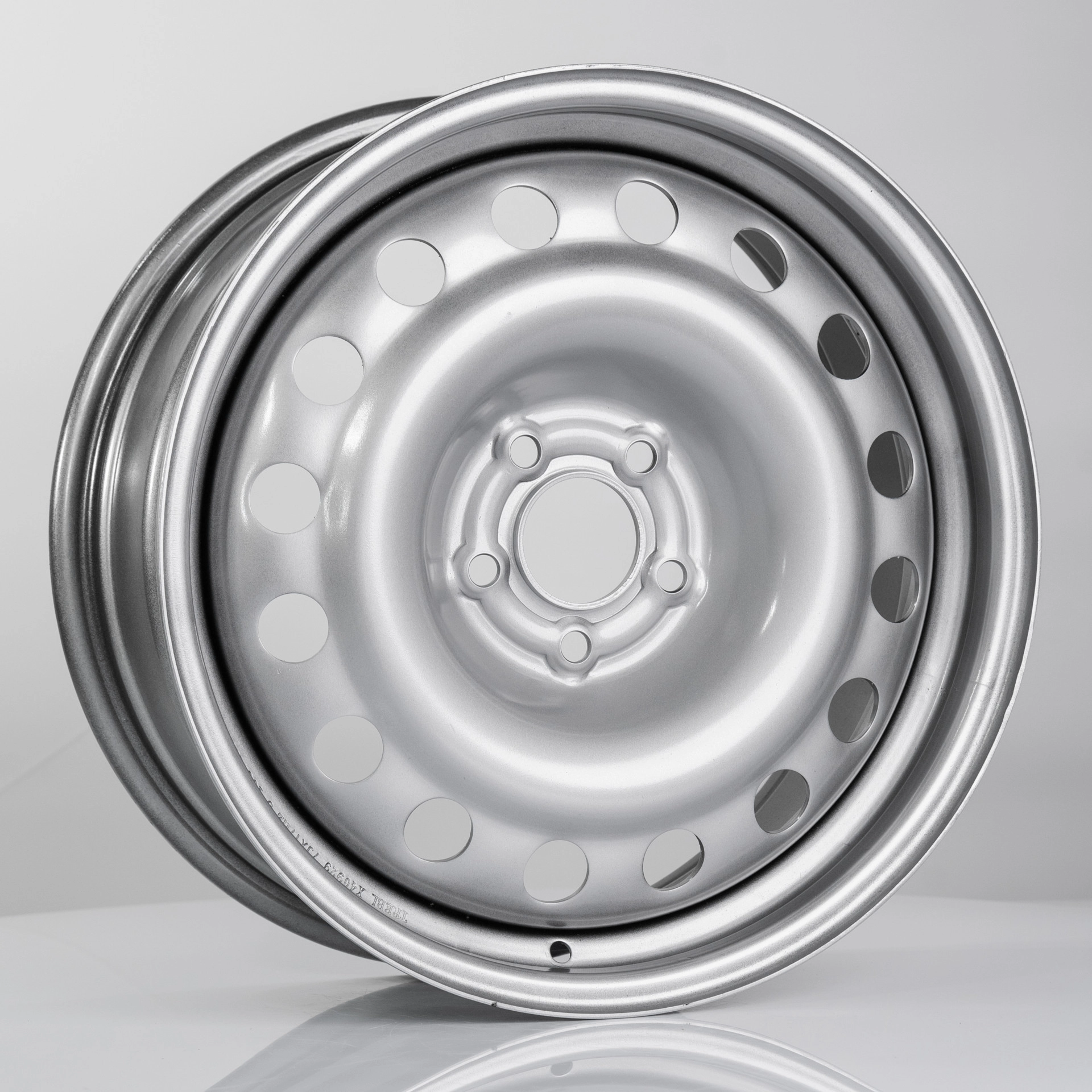 Диск автомобильный TREBL X40929 (коробка) 7x17/5x108 ET50 D63.3 Silver