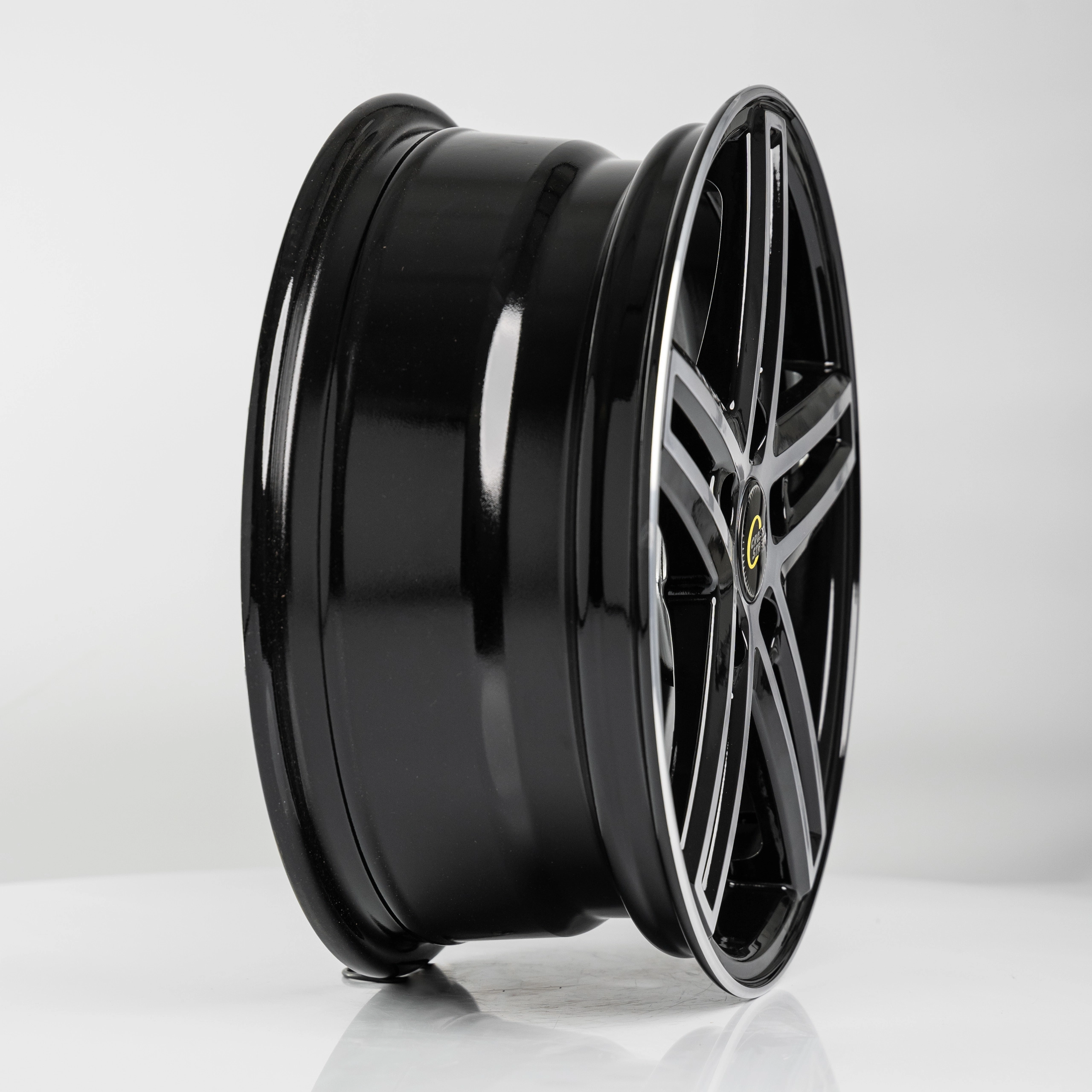 Диск автомобильный CROSS STREET CR-24 CROSS STREET 6.5x16/5x112 ET42 D57.1 BKF