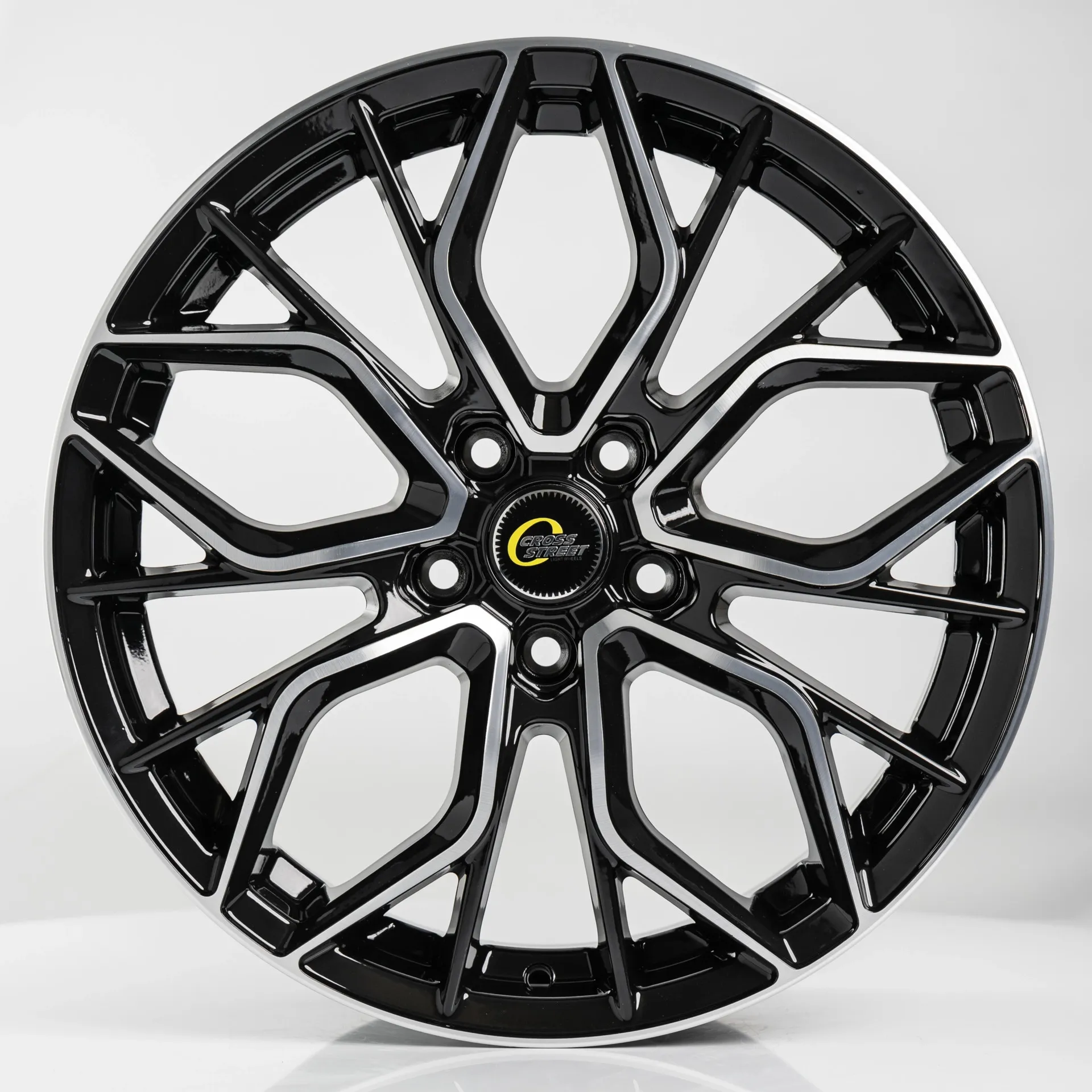 Диск автомобильный CROSS STREET CR-19 7.5x18/5x108 ET47 D60.1 BKF