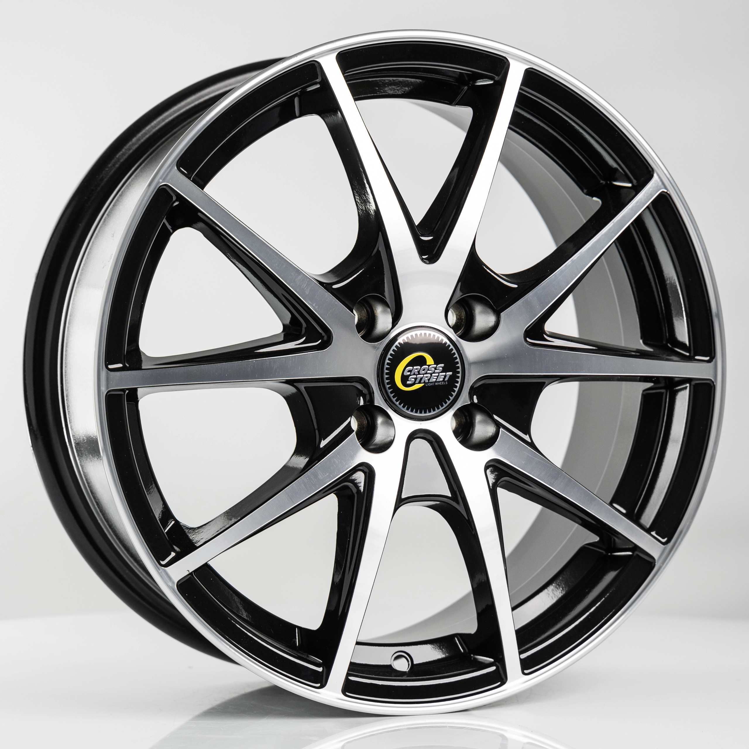 Диск автомобильный CROSS STREET CR-17 6x15/4x114.3 ET40 D69.1 BKF
