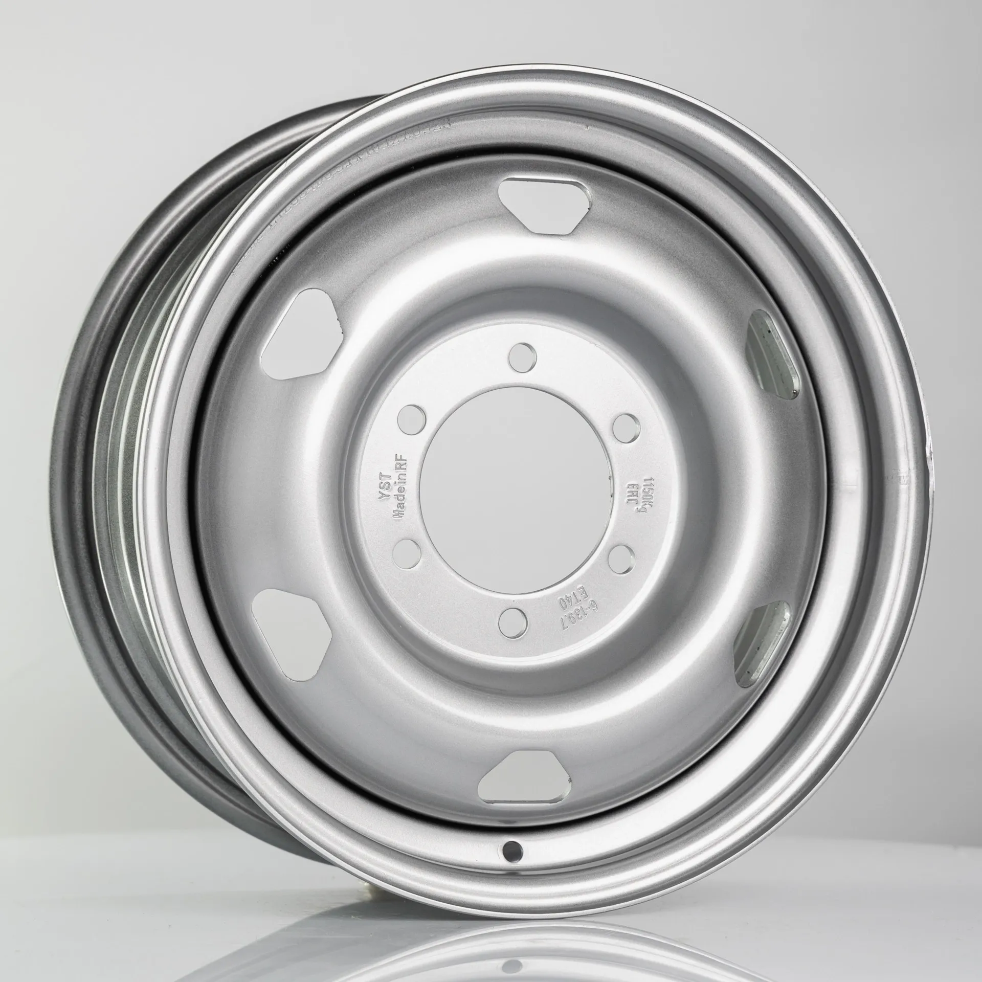 Диск автомобильный TREBL LT2884D 6.5x16/6x139.7 ET40 D109 Silver