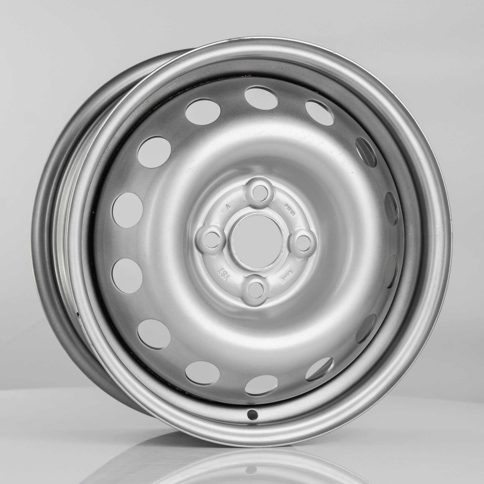 Диск автомобильный TREBL 7405T 5.5x15/4x100 ET51 D54.1 Silver 5.5X15/4X100 SILVER