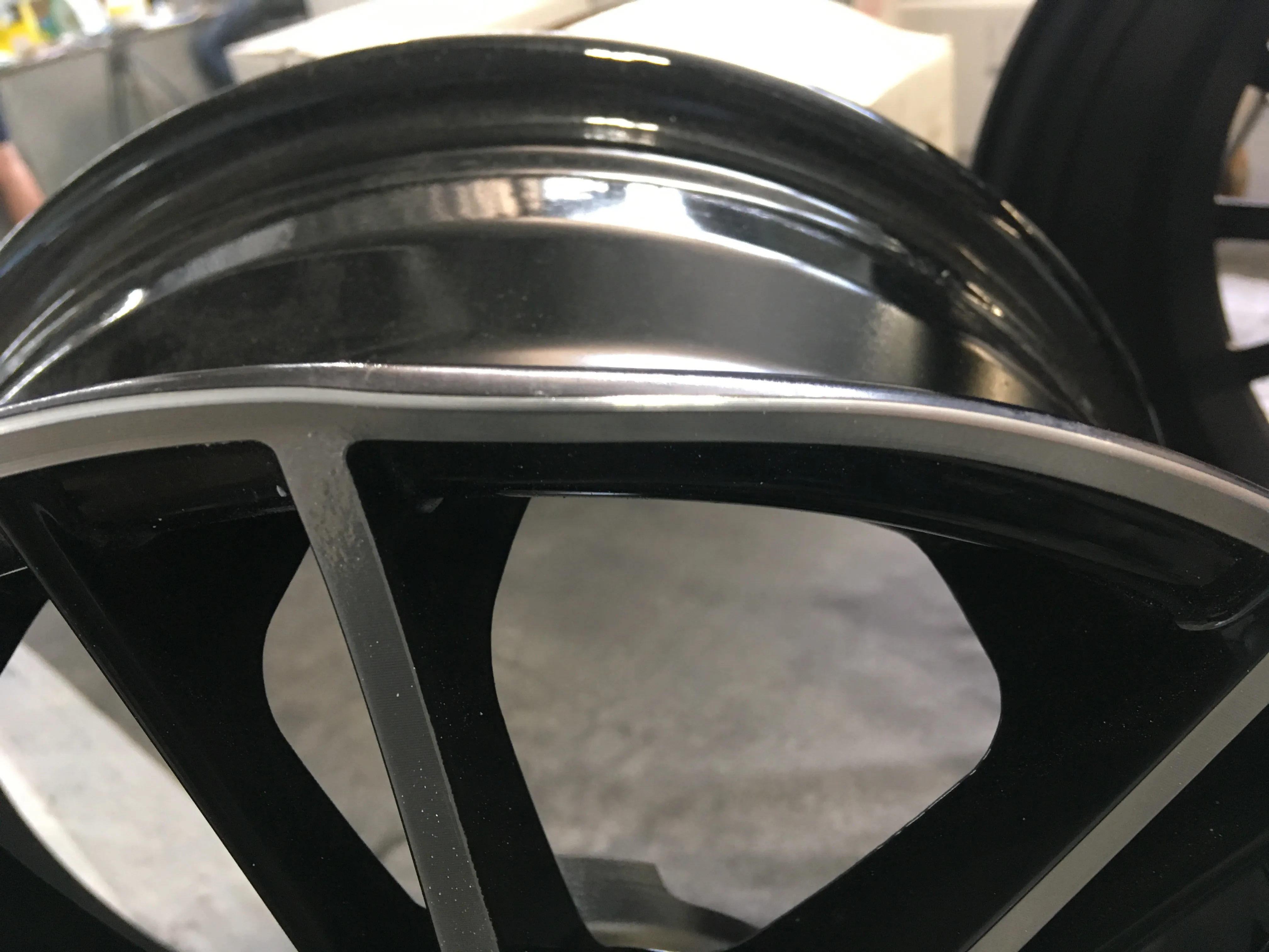 Диск автомобильный Распродажа F-33 NZ 6X14/4X98 ET35 D58.6 BKF*(Механические повреждения)