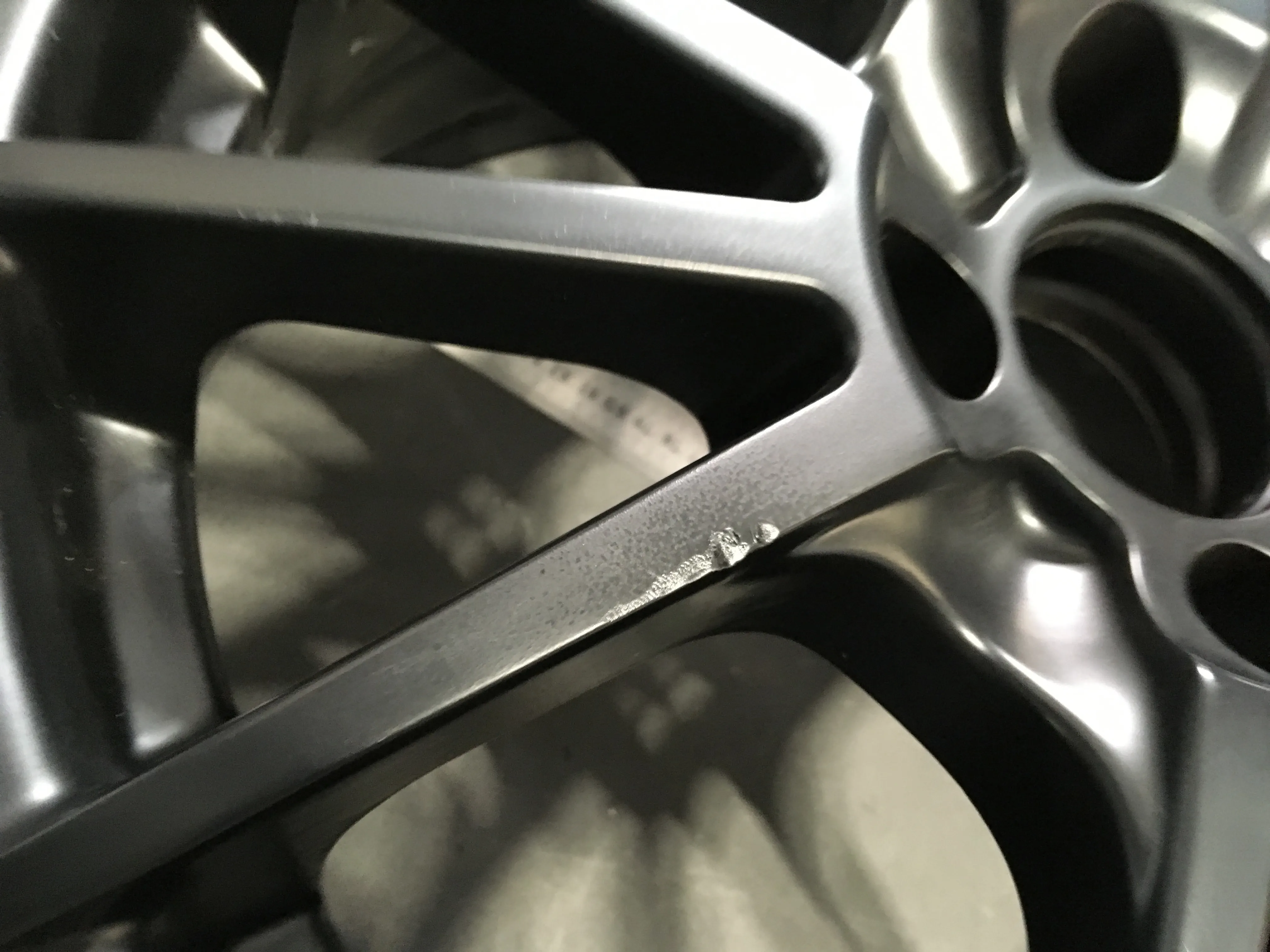 Диск автомобильный Распродажа SH592 NZ 6X14/4X98 ET35 D58.6 MB*(Механические повреждения)