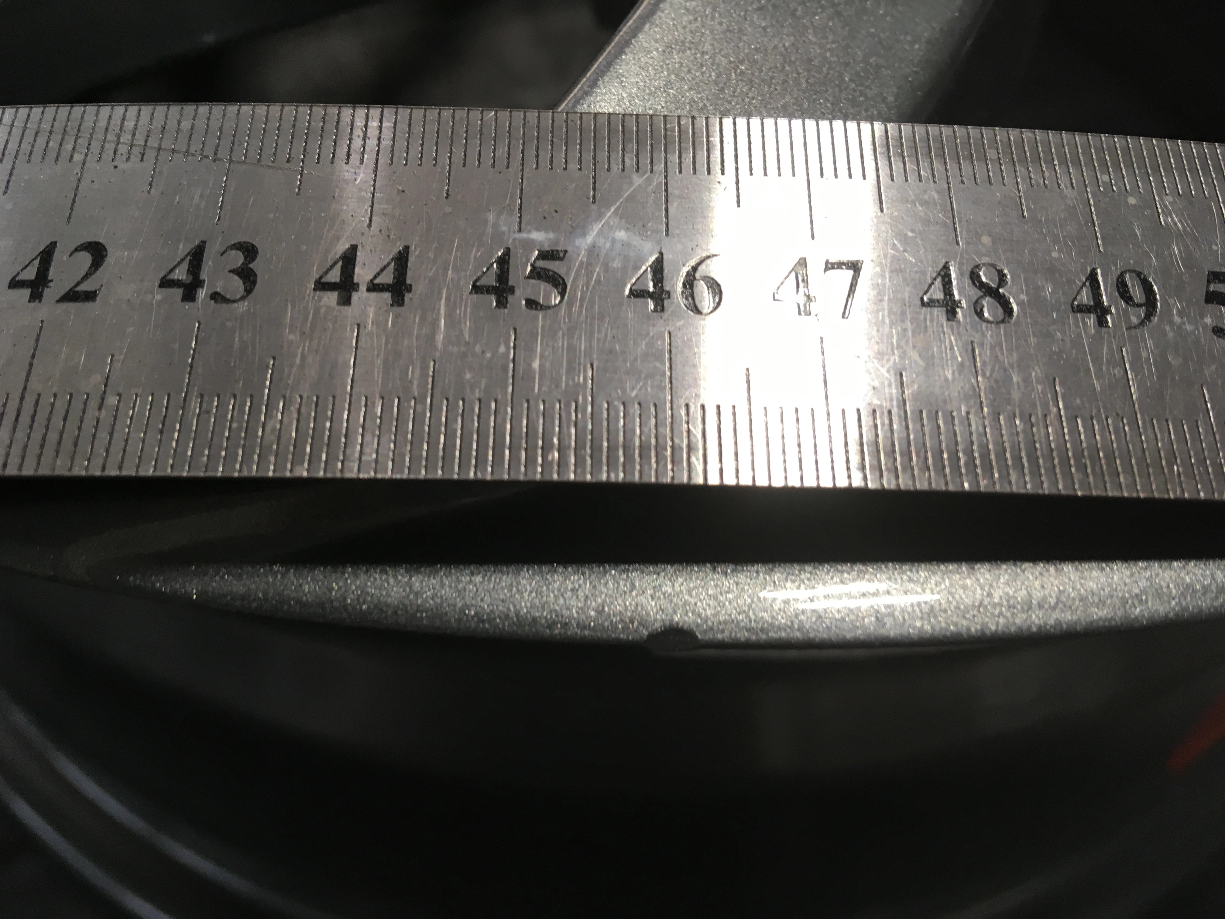 Диск автомобильный NZ SH673 6.5X16/5X112 ET33 D57.1 GM*(Механические повреждения)