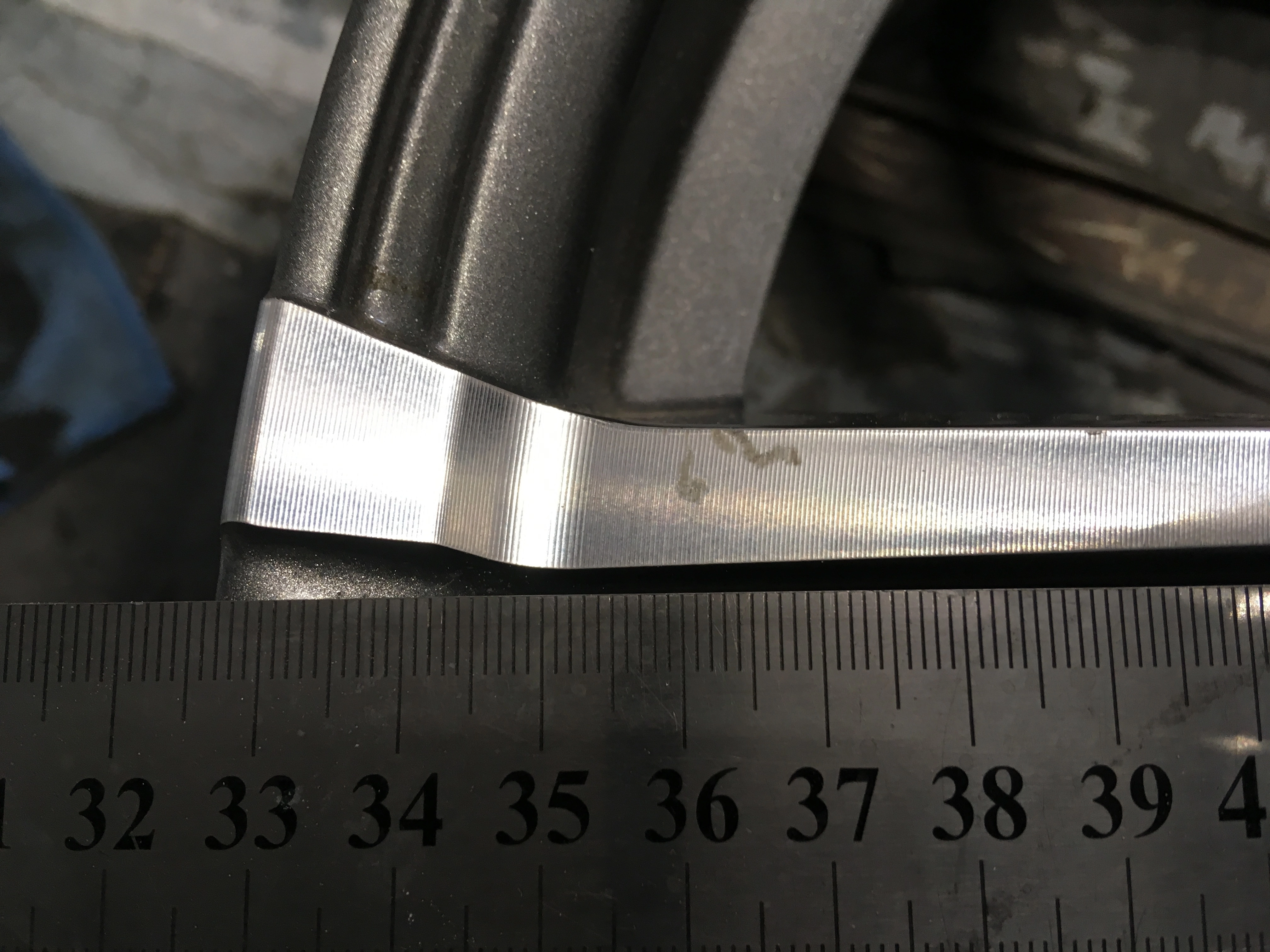 Диск автомобильный Распродажа M06 ALCASTA 6X16/5X114.3 ET50 D60.1 GMF*(Дефект ЛКП)